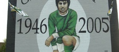 Mural de George Best en Cregagh Estate, Belfast, Irlanda del Norte