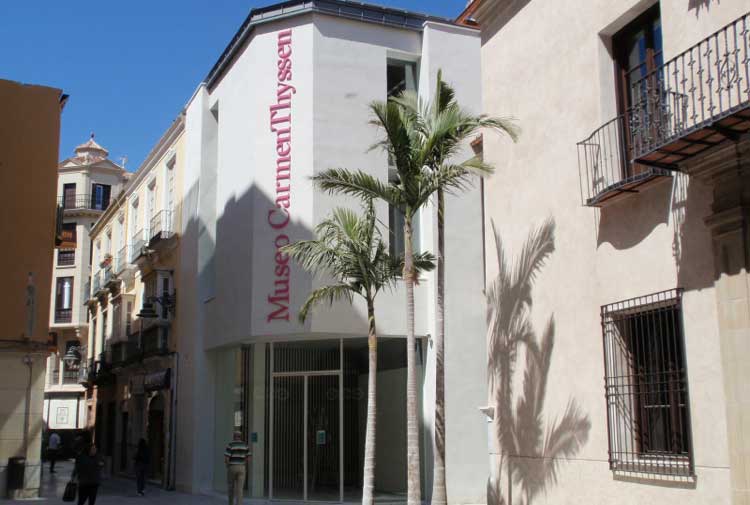 Fachada del Museo Carmen Thyssen de Málaga.