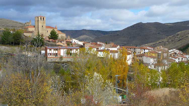 Panorámica de Enciso, La Rioja. Foto CC BigSus