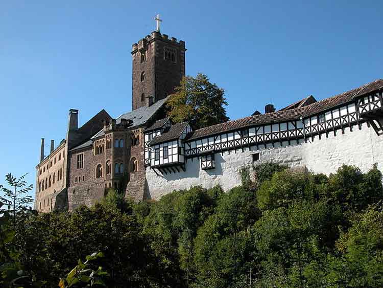 El imponente castillo de Wartburg. en Eisenach. Foto © ONAT