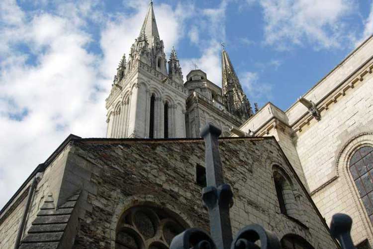 Catedral de San Mauricio de Angers. Tu Gran Viaje por el Valle del Loira.